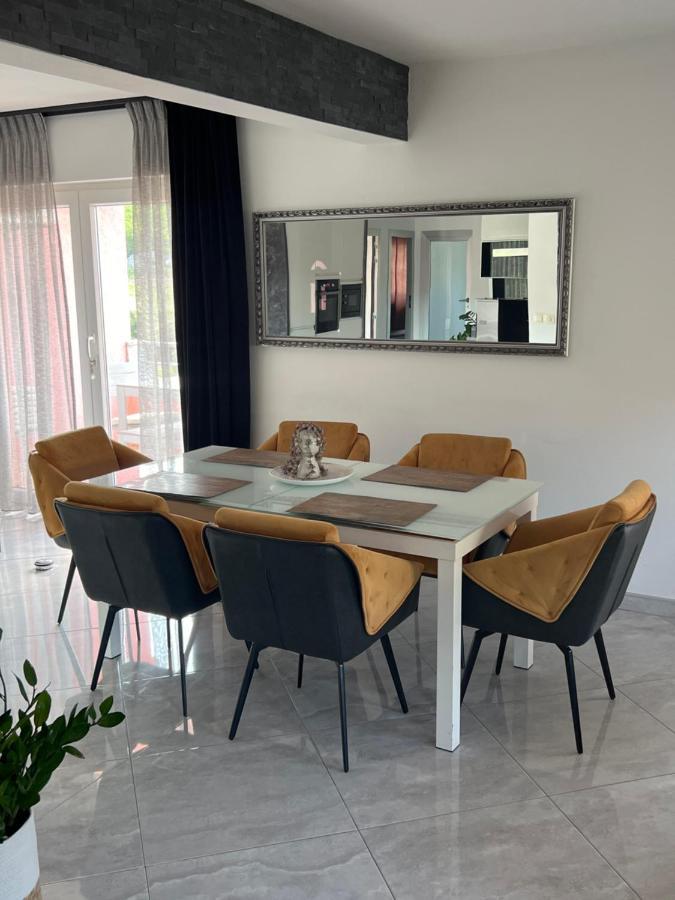Apartments Cosic Klenovica Exterior foto