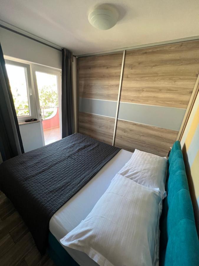 Apartments Cosic Klenovica Exterior foto